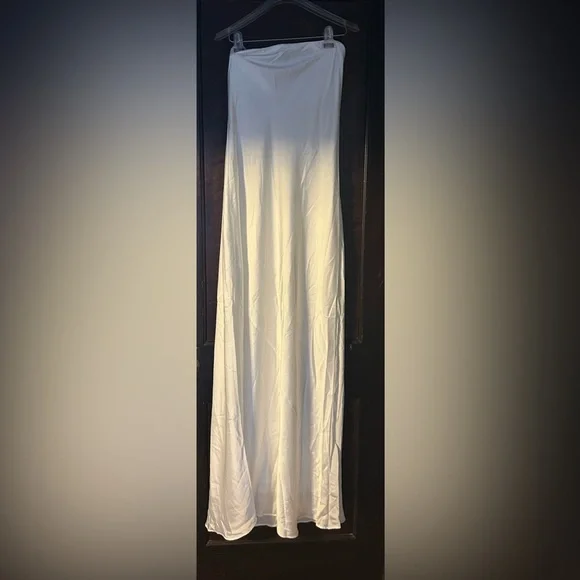 Show me your mumu Taylor Tube Maxi Dress white - Picture 2 of 3